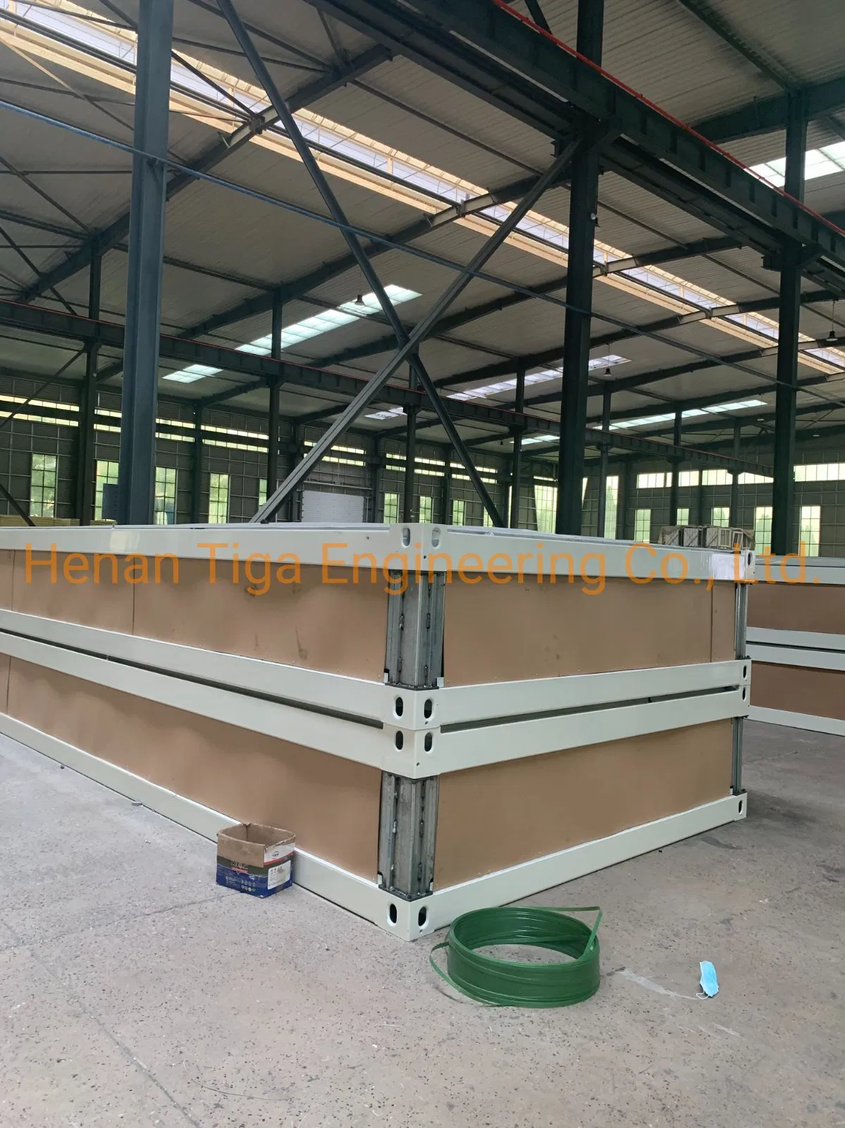 6058 (L) *2438 (W) *2896 (H) Fast Quick Assemble Foldable Prefabricated Container House for Storage Garage Warehouse