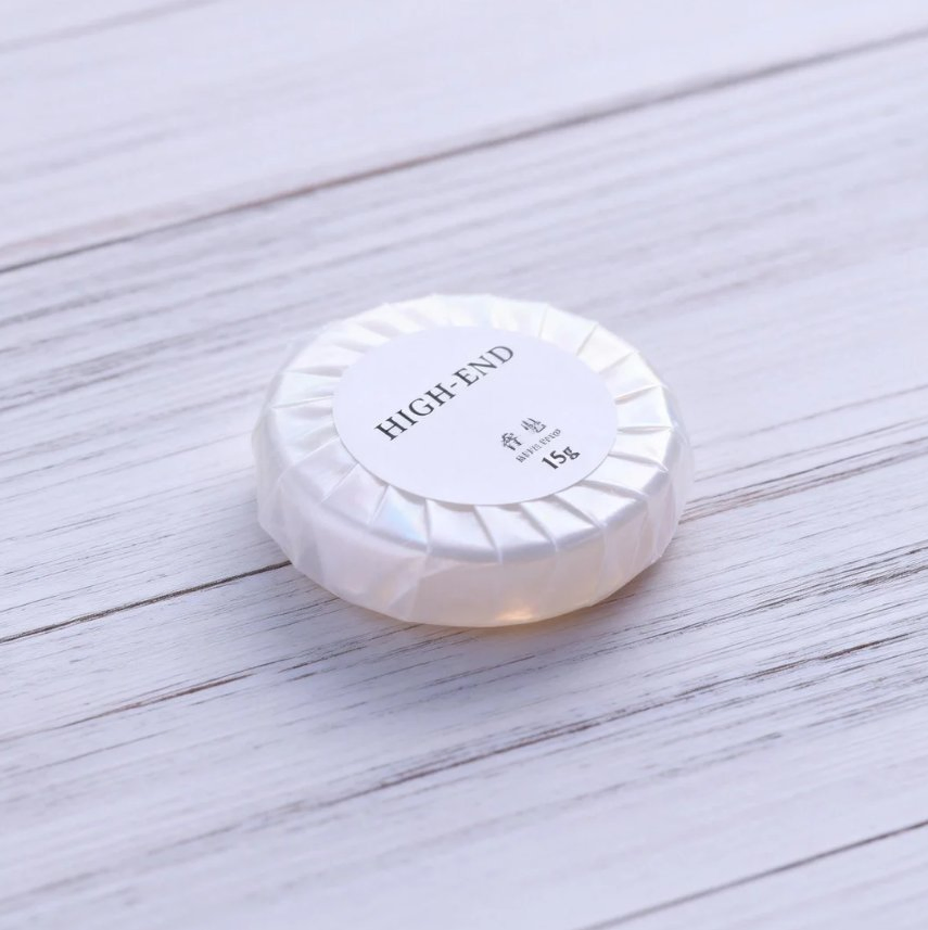 15g Round Hotel Guest Soap in Pearlescent Film with Custom Label