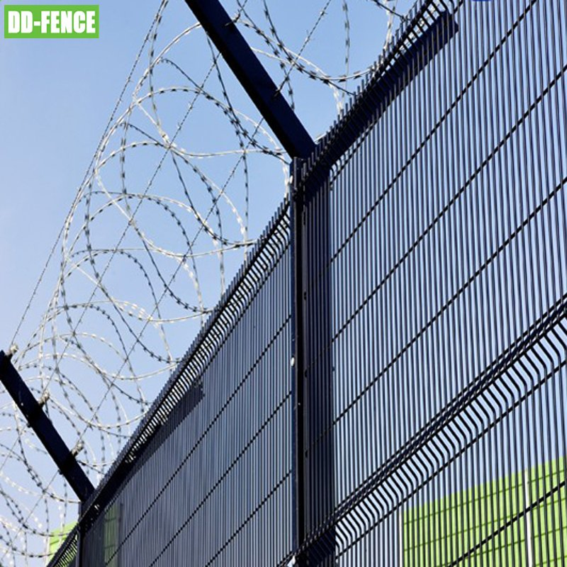 Hot DIP Galvanized Airport Fence High Security Prison Welded Wire Mesh Fence with Razor Barbed Wire