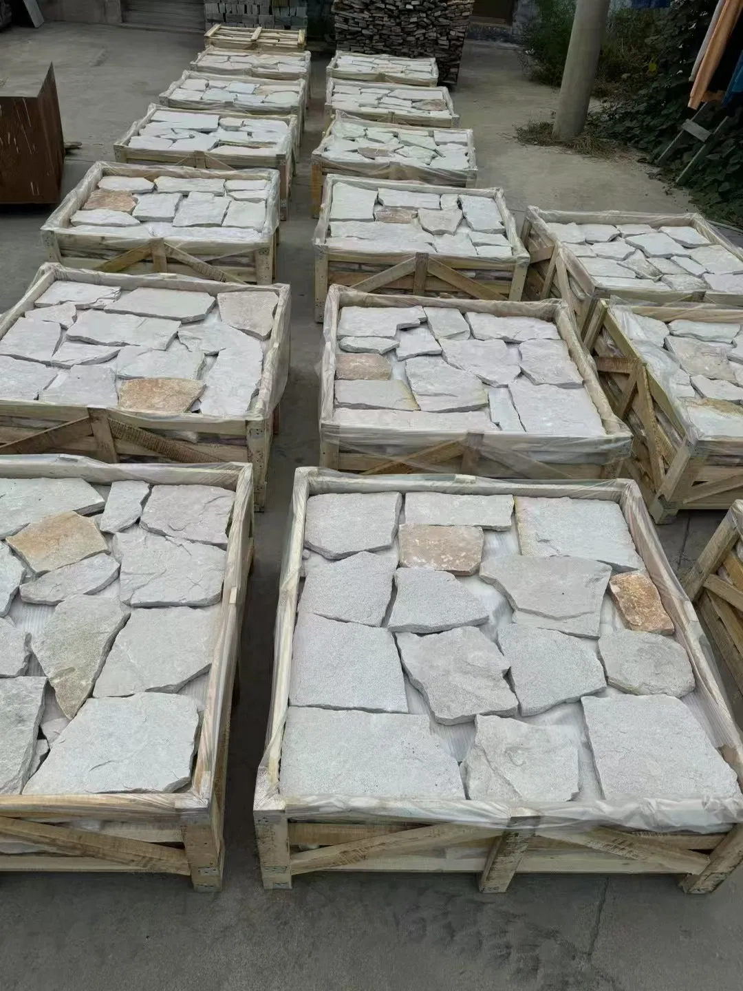 Stacked Stone Veneer Irregular White Sandstones Loose Stones for Wall Facade Decoration