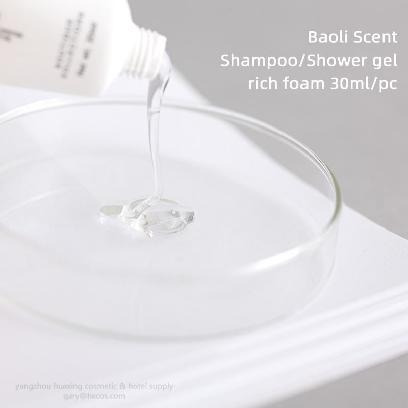 Hotel Shampoo and Shower Gel with All-Natural Ingredients