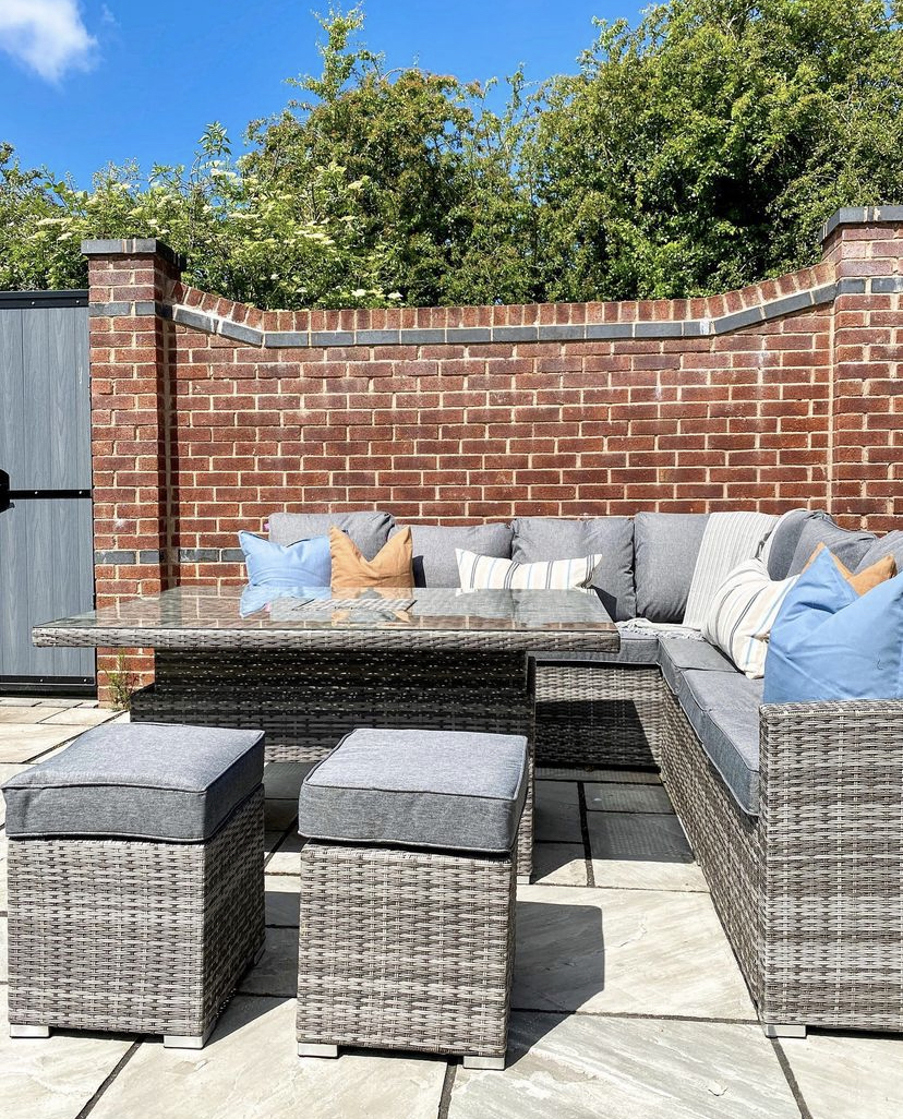 Диваны садовые с подушками комплект патио