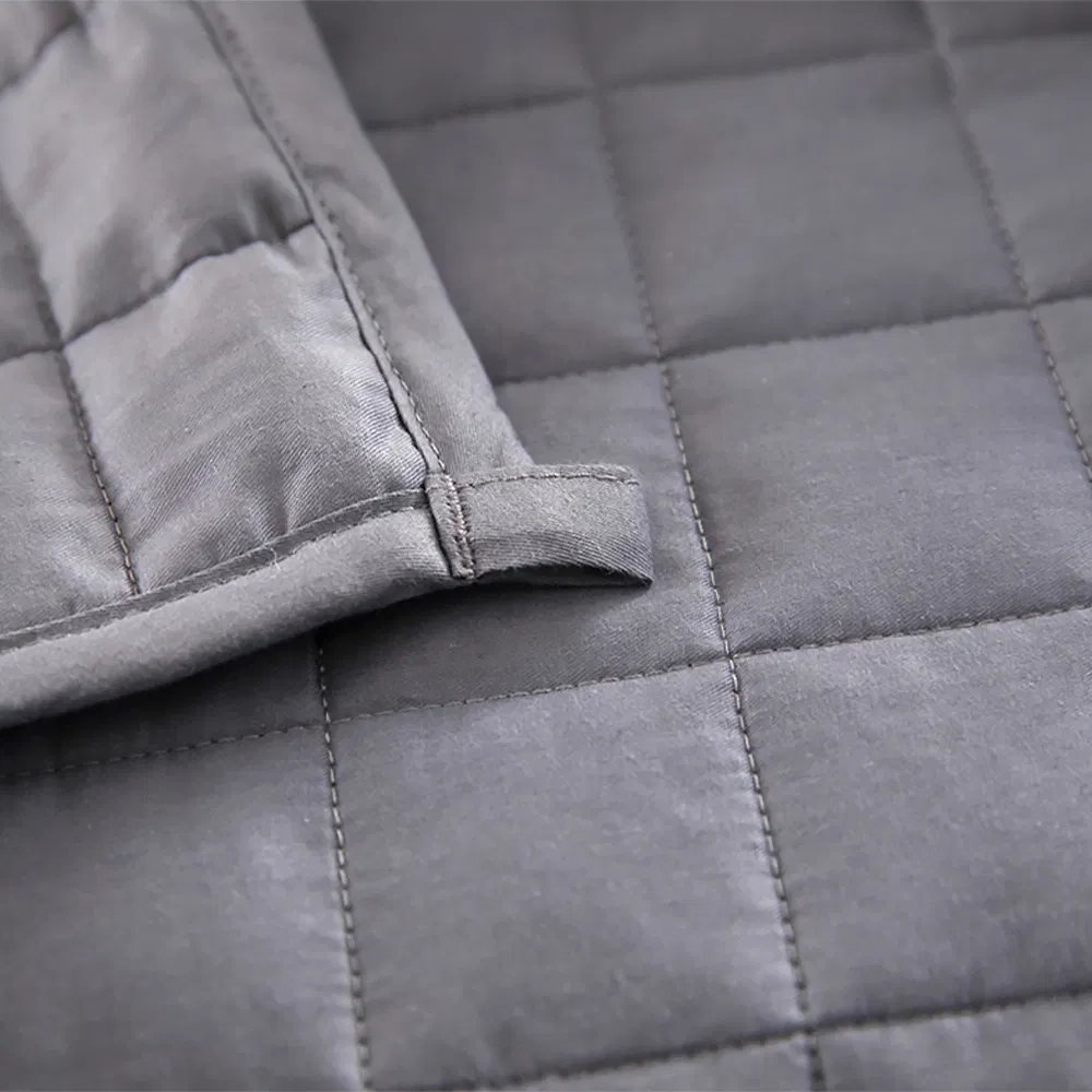 Утяжеленное одеяло из микрофибры с наполнителем из стеклянных бусин