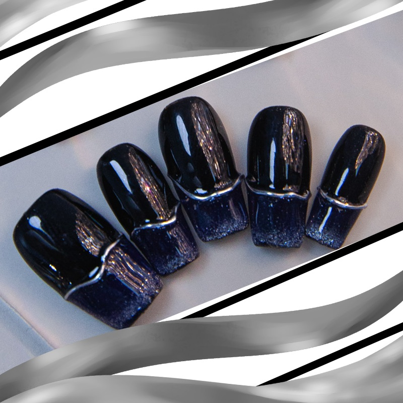 Glamorous Black and Silver Press-on Nails with Glitter Gradient