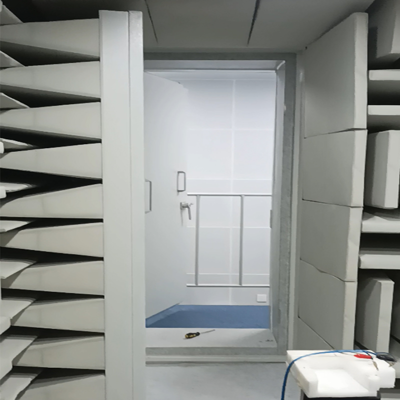 Anechoic Room Headphones, Microphone, Audio Testing Noise