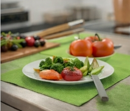 Heat-Resistant Polypropylene Reusable Dining Mats with Customizable Thickness