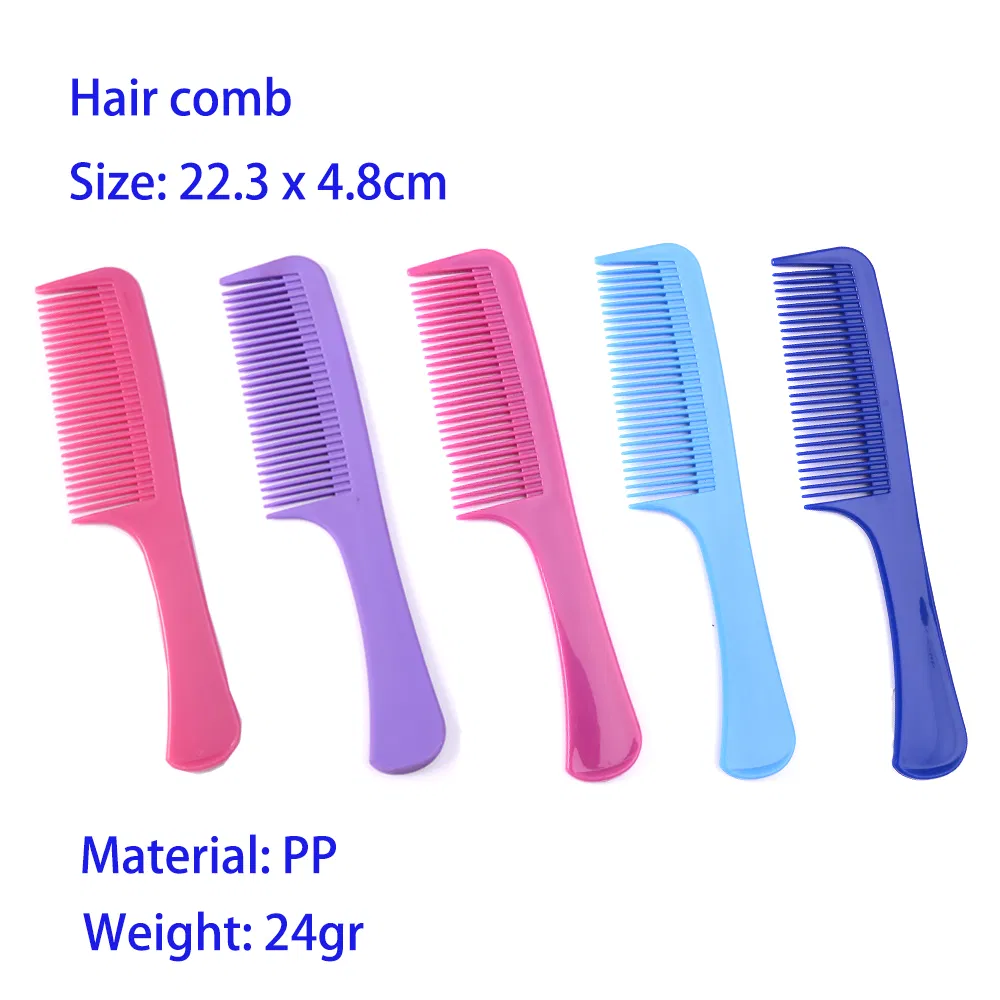 Длинная пластиковая расческа для волос с цветной ручкой
