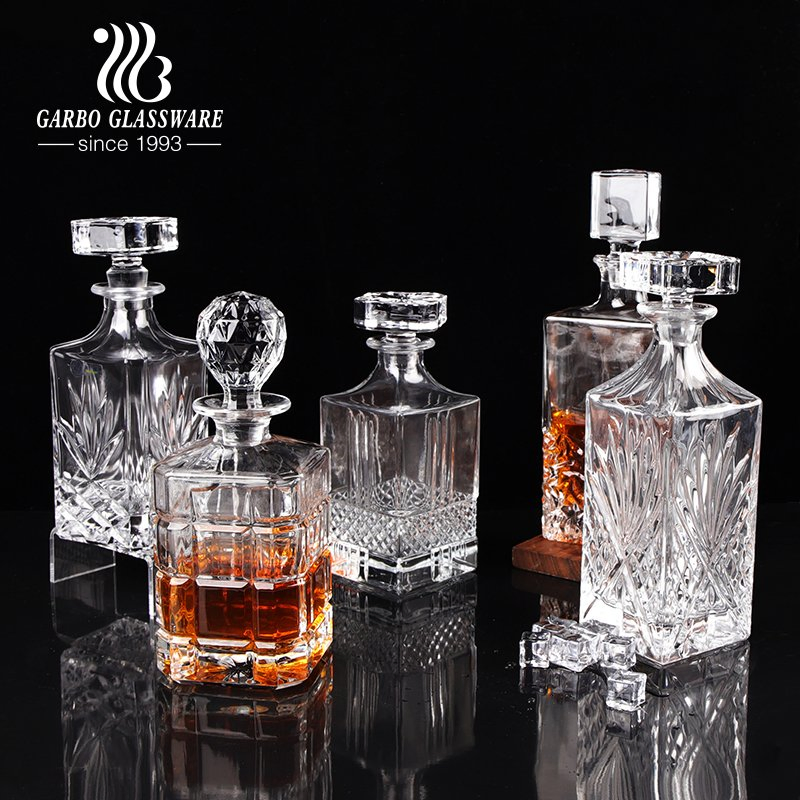 Stock Clear Custom Wine Decanters Vodka Glass Bottle Mix Liquor Bottles Glass Decanter Bottles Set with Lid
