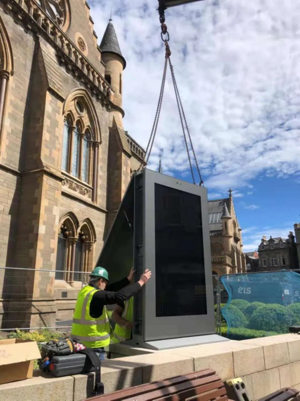 IP66 LCD Screen Outdoor Digital Signage 55inch 86 Inch 3000 4000 Nits Outdoor Interactive Touch Kiosk Wholesale LCD Display