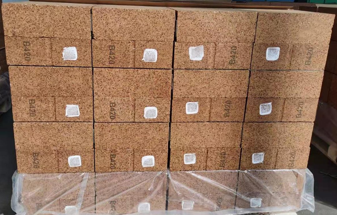 Огнеупорный кирпич MTL-II из магнезиально-хромитового шпинелида