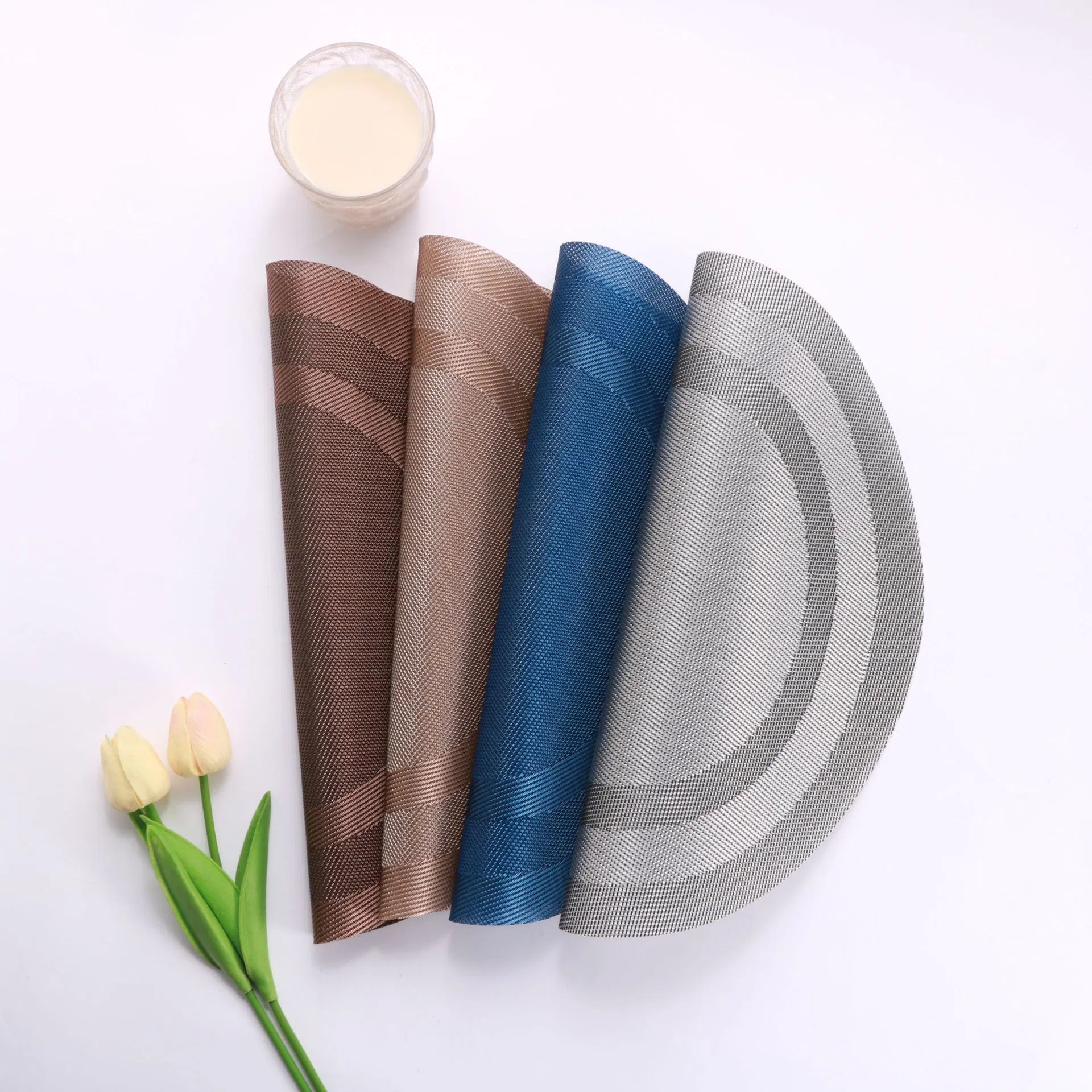 PVC Woven Heat Resistant Table Mat Vinyl Anti-Slip Oilproof Placemat for Dining