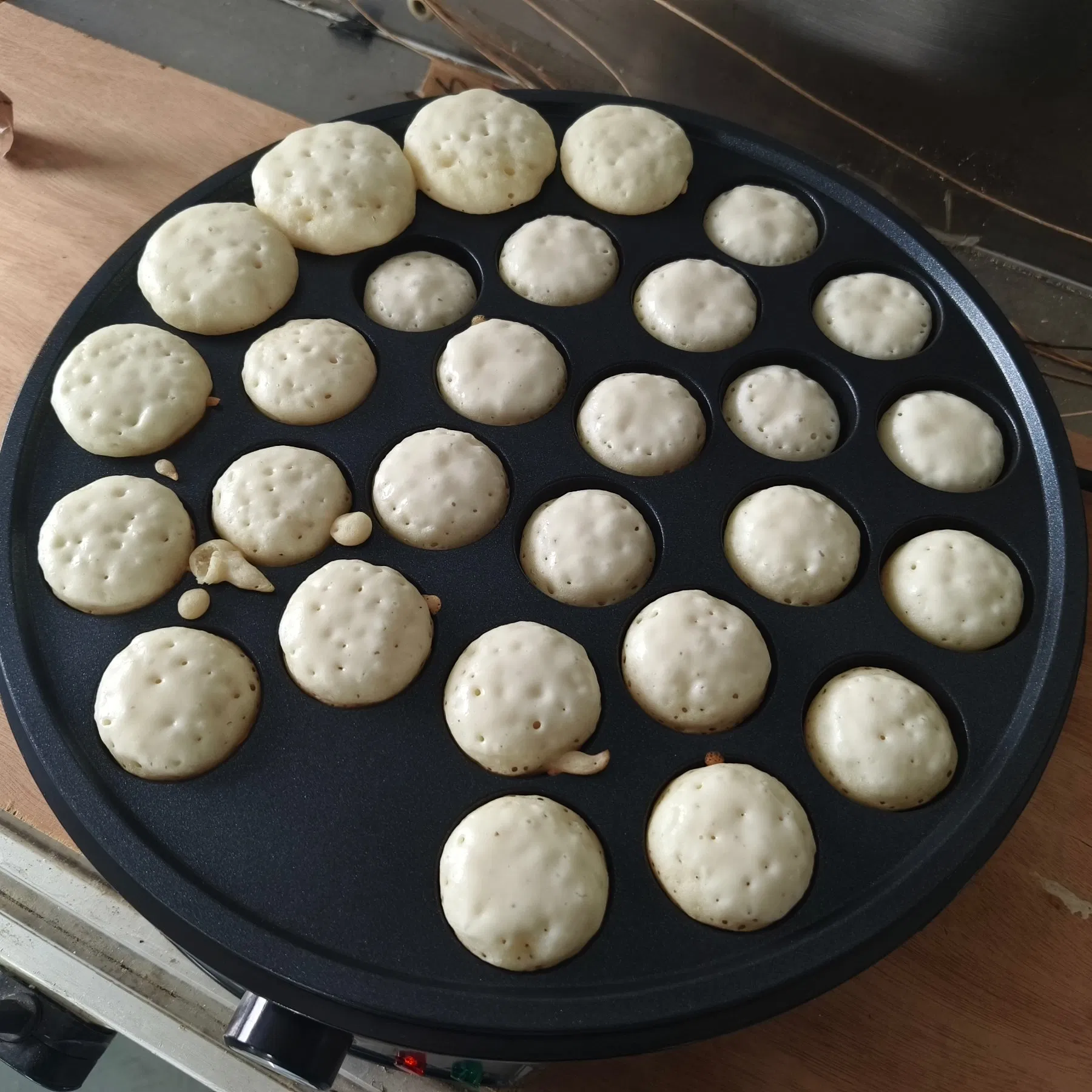 Non Stick Pancakes Maker Machine, Electric Poffertjes Pan with Browning Control, Mini Ebelskiver Aebleskiver Pan, Dutch Pancake Maker