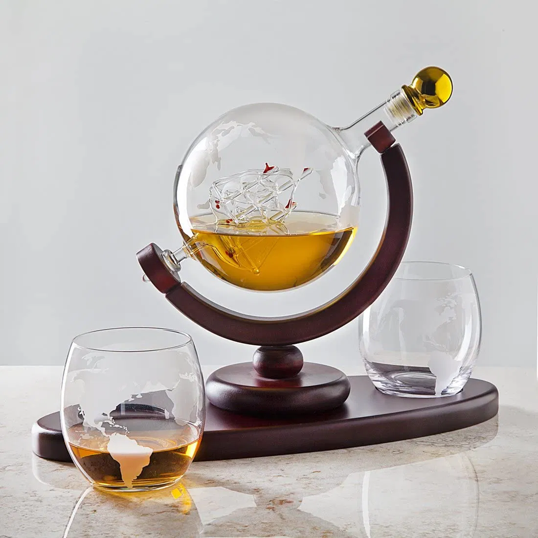 Whiskey Decanter Globe Set with 4 Etched Globe Whisky Glasses - for Liquor, Scotch, Bourbon, Vodka - 850ml