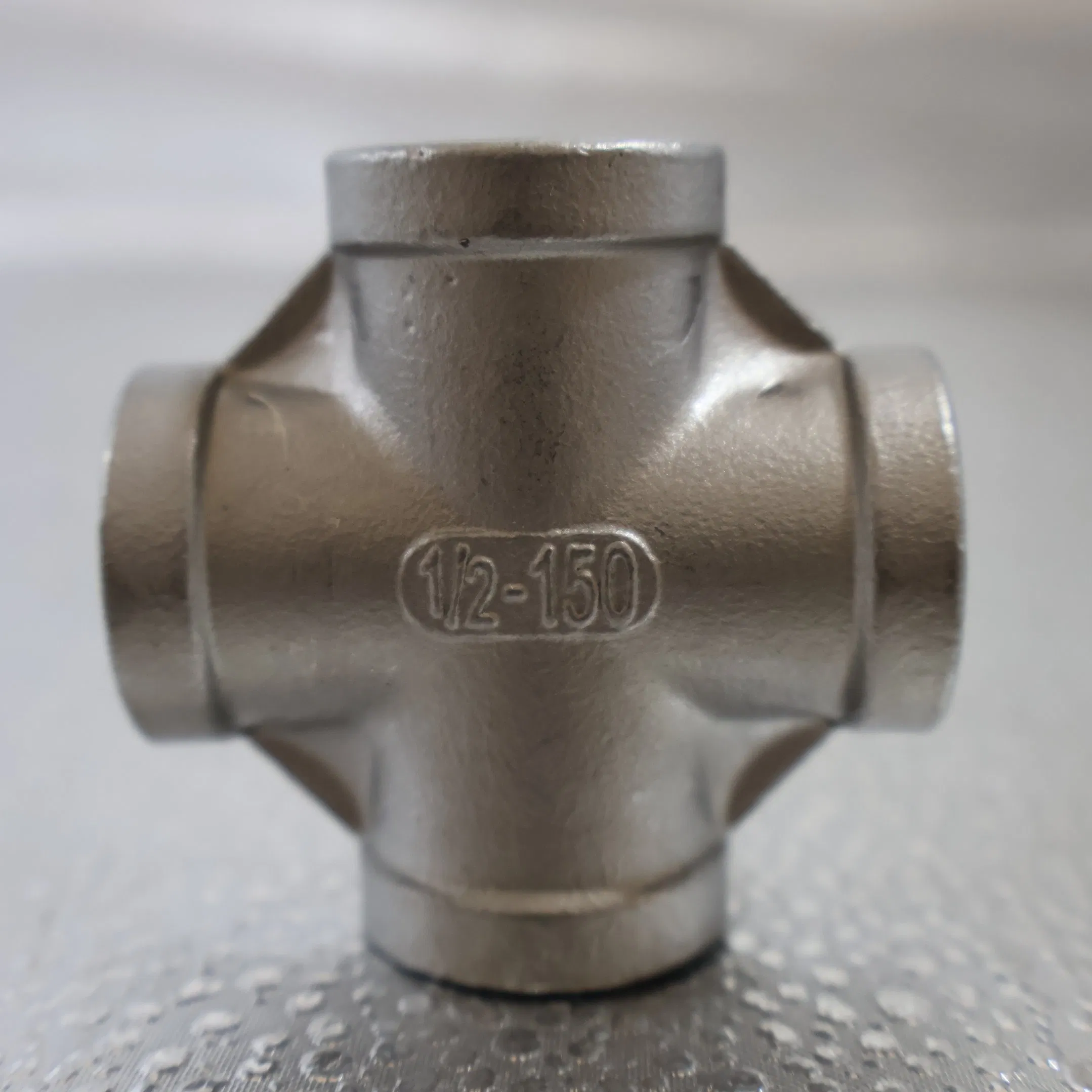 High Quality China Manufacturer Stainless Steel Pipe Fittings Cross for Oil Gas
