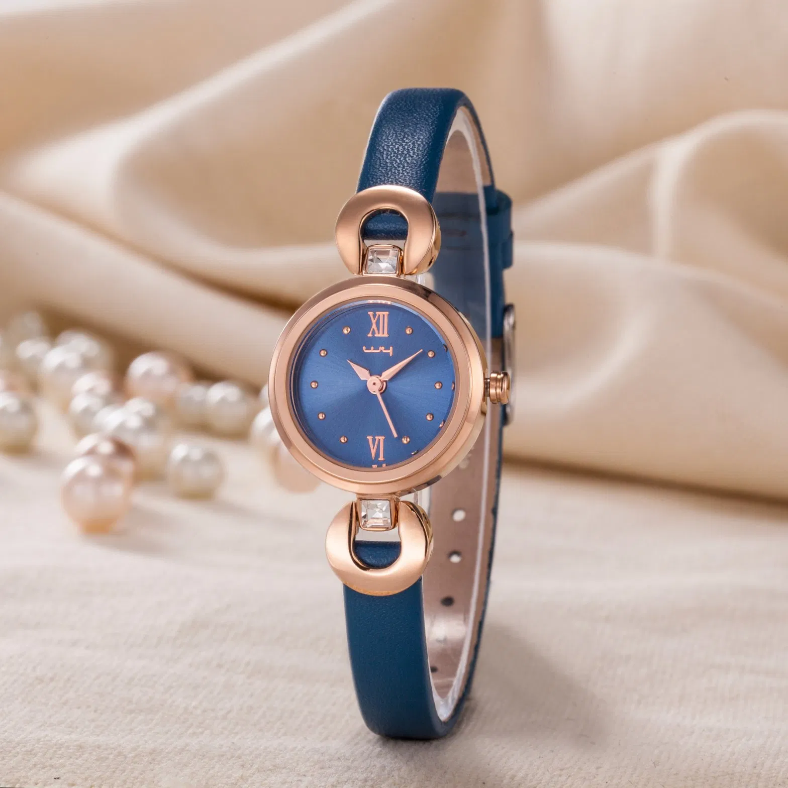 Fashion Students Quartz Ultra Thin Geneva Bracelet Ladies Watch Wy-120