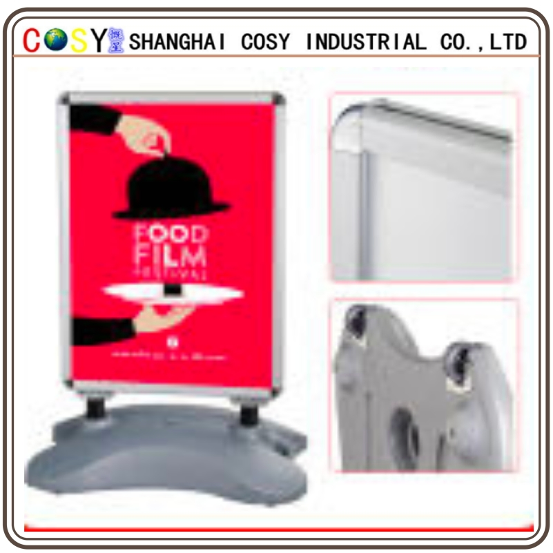 Water Cross Base Flying Banner with Outdoor Flag Pole Stands