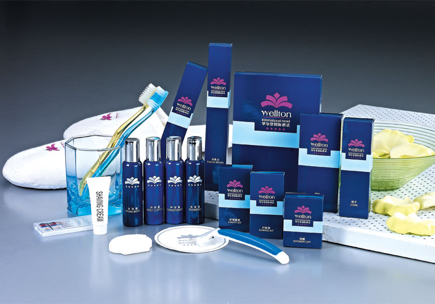 Luxury Hotel Amenity Set in Paper Box