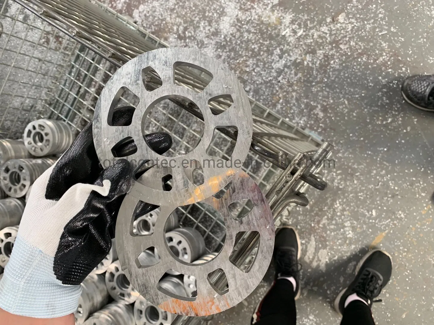 Aluminum Foldable Construction Frame Modular Mobile Layher Tower Scaffold Aluminium Ringlock Scaffolding System for Indoor and Outdoor Building Maintenance