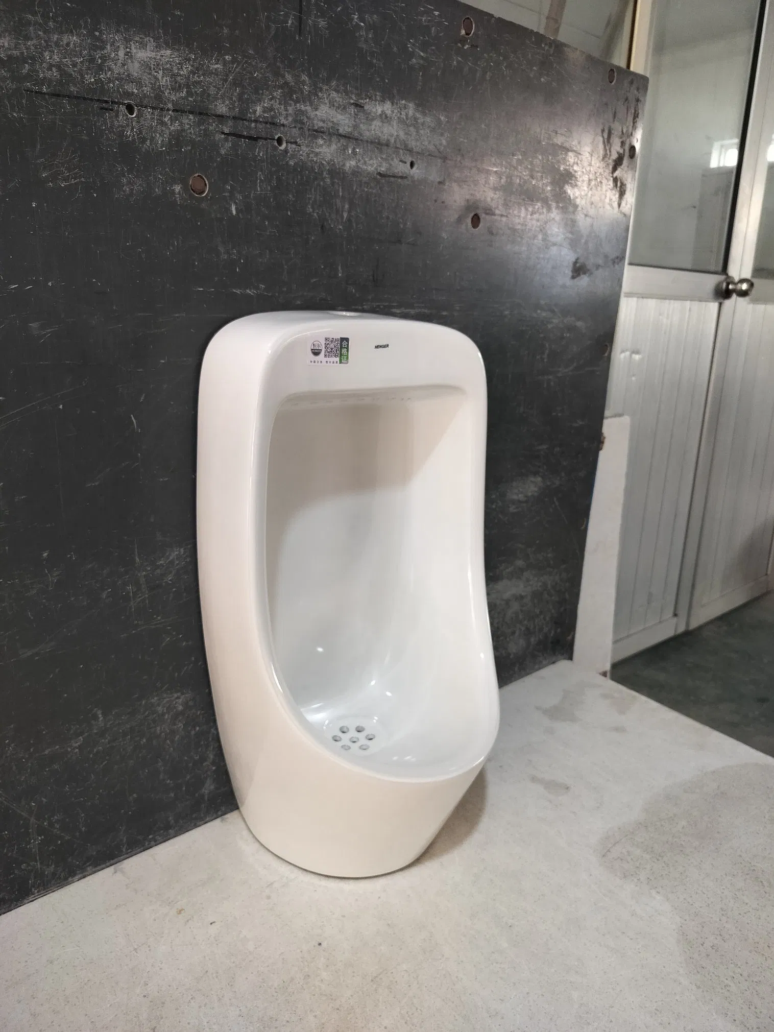 Wall Hung White Toilet Ceramic Men Sanitary Ware Urinal