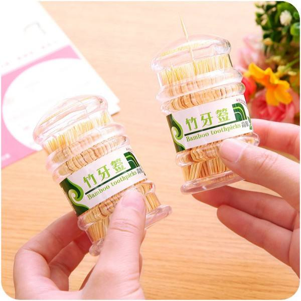 Custom Package Durable Bottle Bamboo Toothpicks Plastic Bottle with Customer Logo Natural Bamboo Bottled Toothpicks