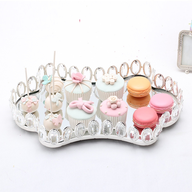 Luxury Home Decoration, Luxurious Metal Tray, Handmade and Elegant Metal Tray