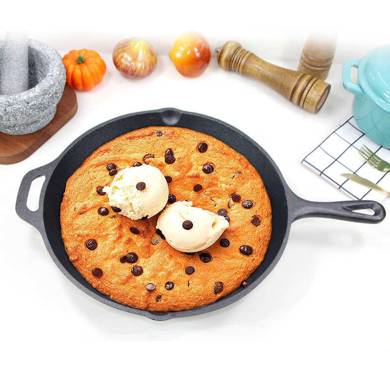 14-Inch Cast Iron Skillet - Non-Stick Frypan for Easy Cooking