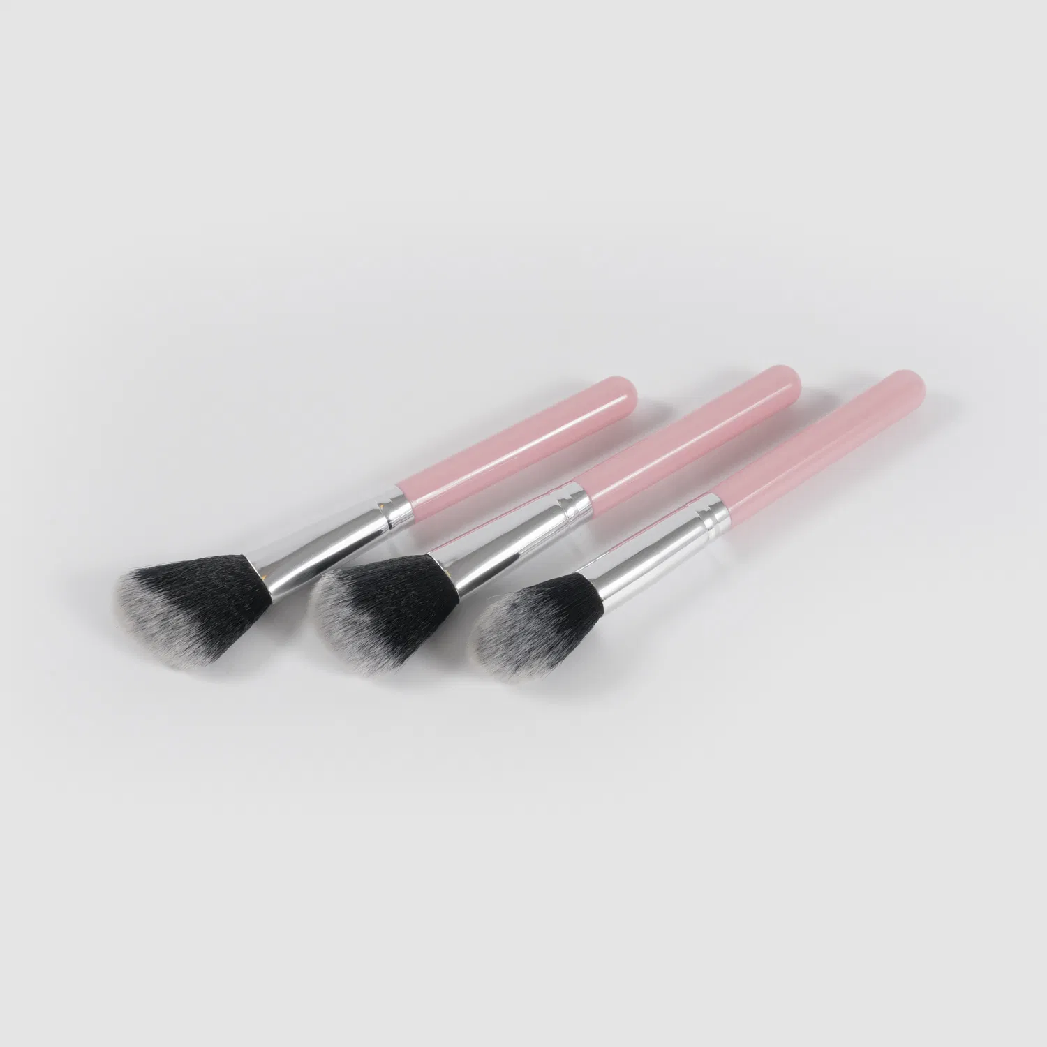 Fluffy Soft Layered Texture Skin Friendly and Non Irritating Cosmetics Brush Set