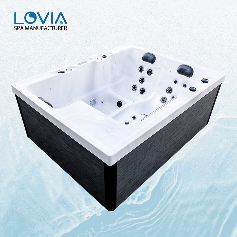 Гидромассажная ванна-джакузи на 3 персоны