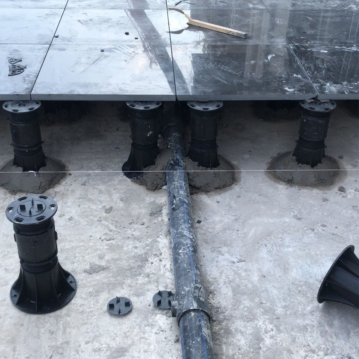 Adjustable Plastic Pedestal for Raised Floor Decking Systems