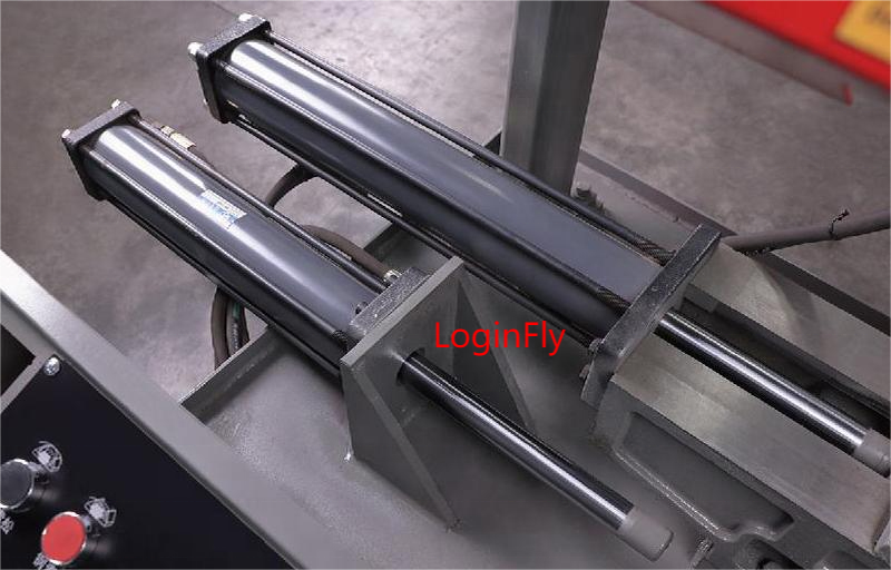 Ленточная пила по металлу горизонтальная автоматическая