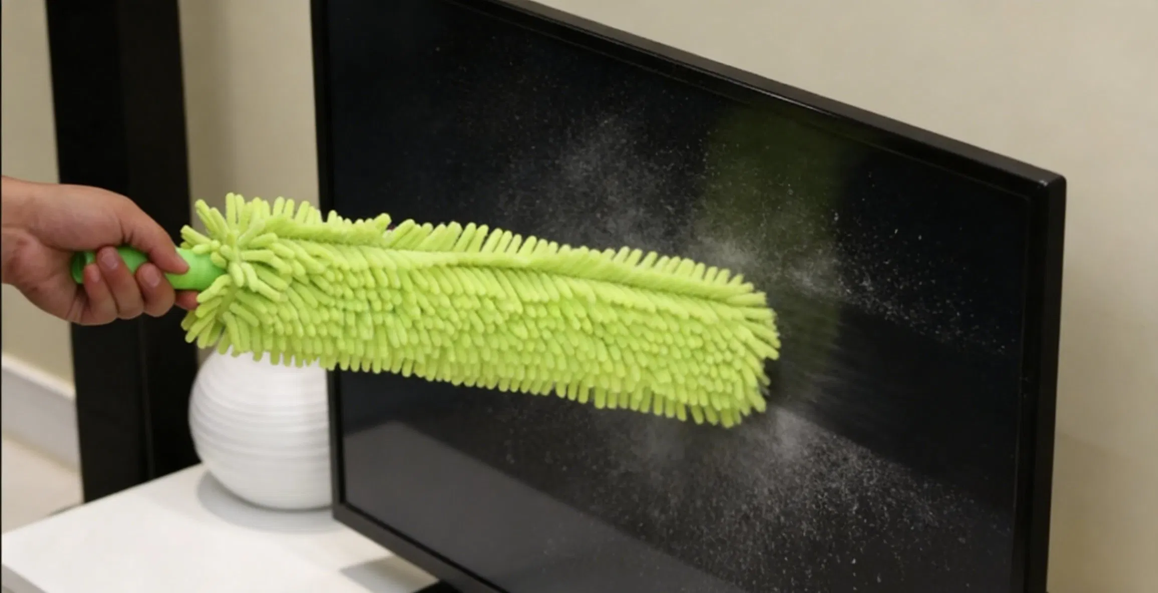 High Absorbency Chenille Duster Reusable Green Cleaning Tool for Furniture, Countertops & Electronics