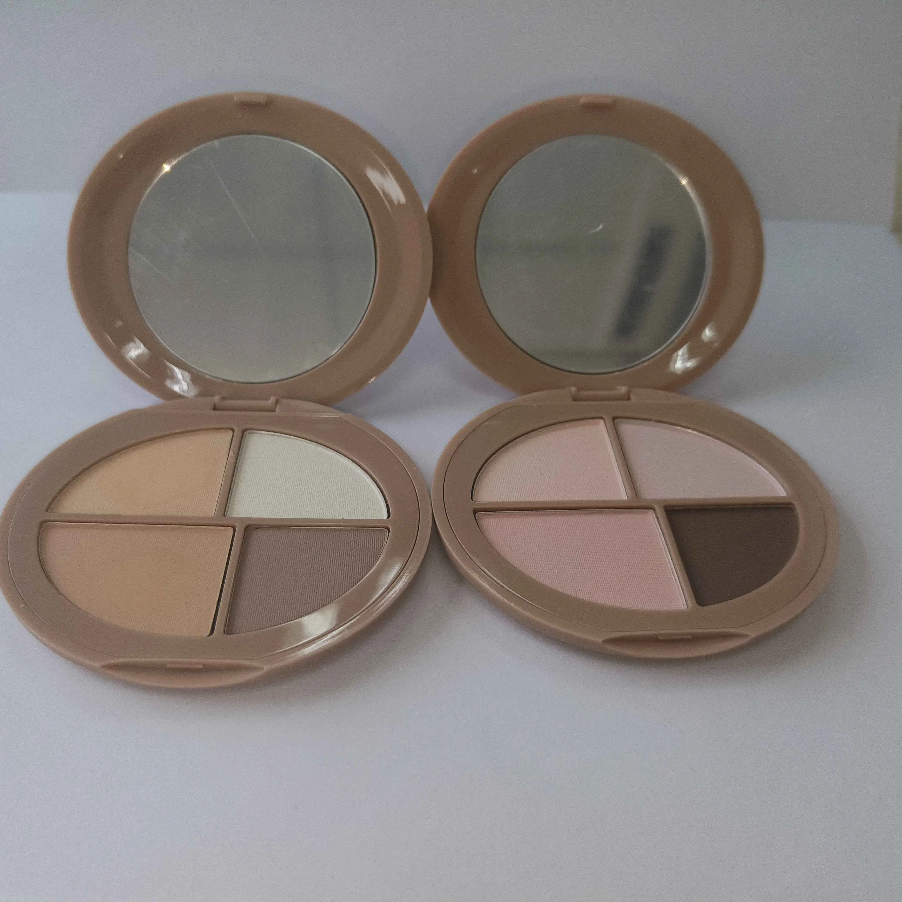 Change Your Features Using Facial Highlights Contour Powder Into One