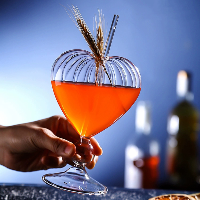 Wholesale Best Selling Heart Design Handmade Wine Glass with Stem for Cocktail and Alcohol-Free Juice