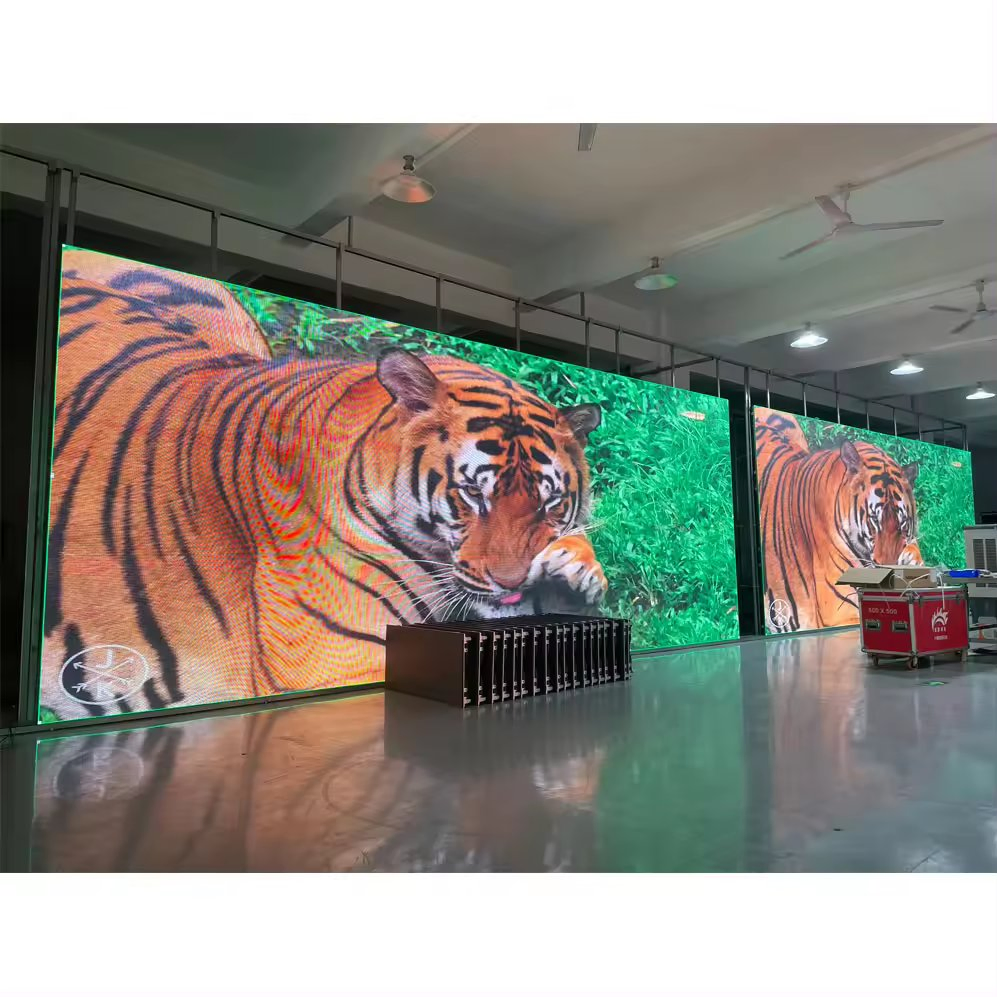 Turnkey Complete System Indoor LED Advertising Screen P2.5mm LED Screen