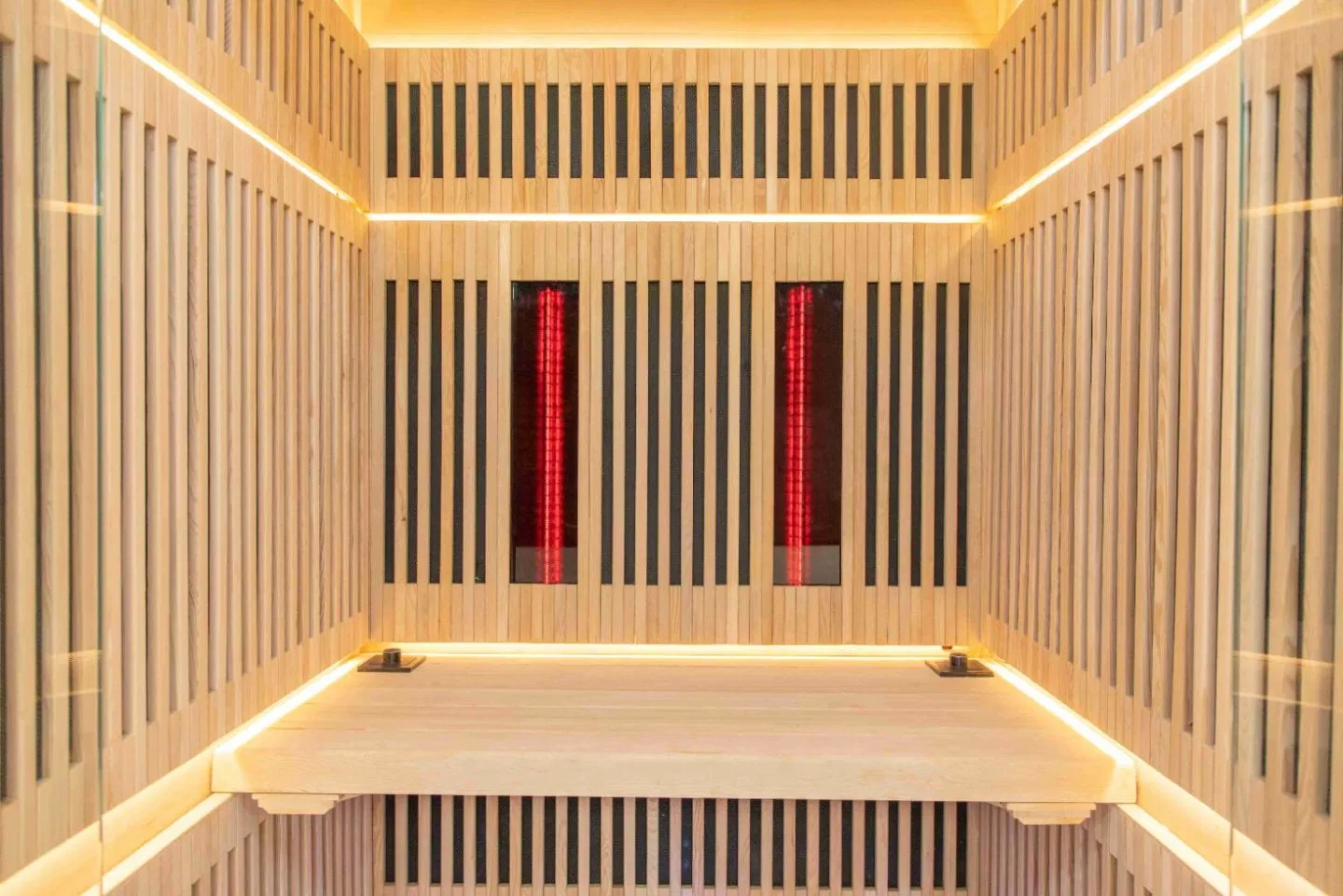 Угловая инфракрасная сауна Sauna Factory для дома
