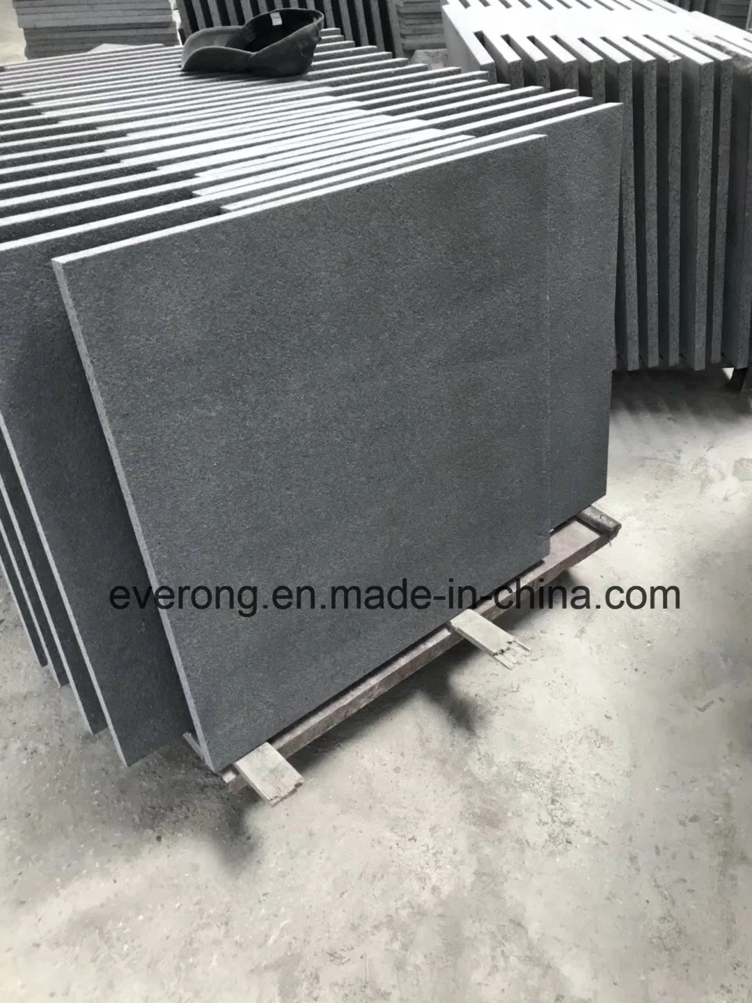 Cheap G684 Black Granite Flamed Paver Outdoor Floor Tiles with Waterproof