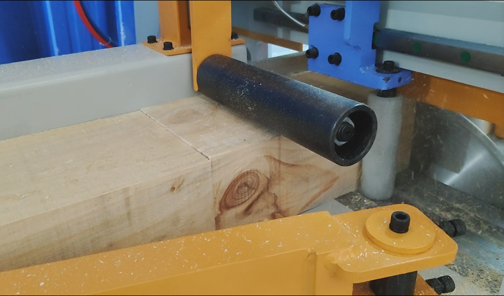 Циркулярная пила по дереву высокоточная промышленная