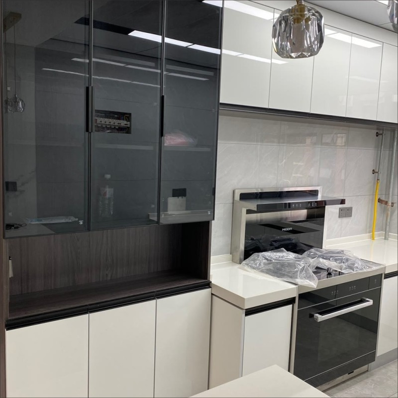 Stylish Multi-Functional Cabinet with Adjustable Shelves and Doors