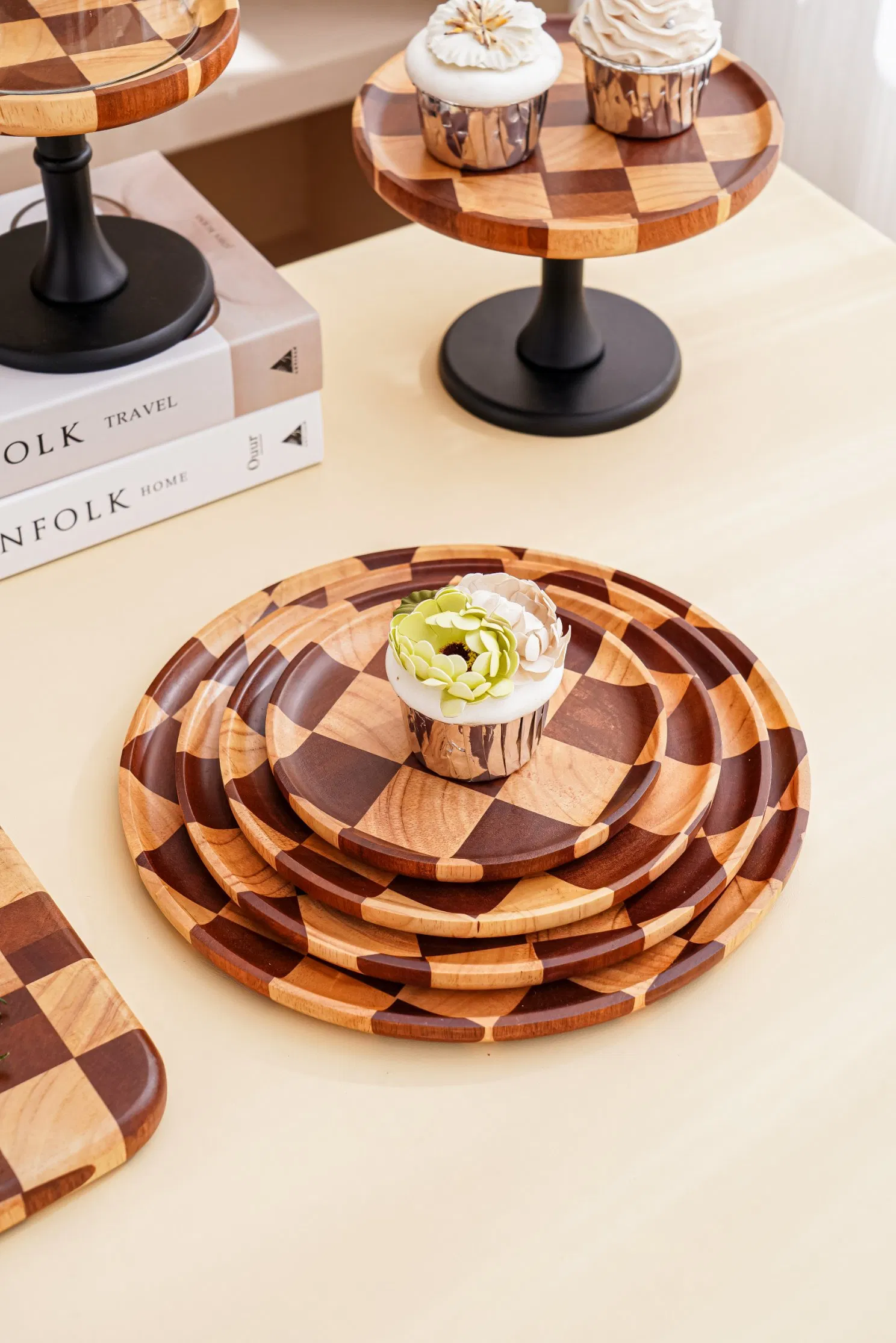 Multi-Tier Dessert Rack for Elegant Presentation of Cakes and Pastries