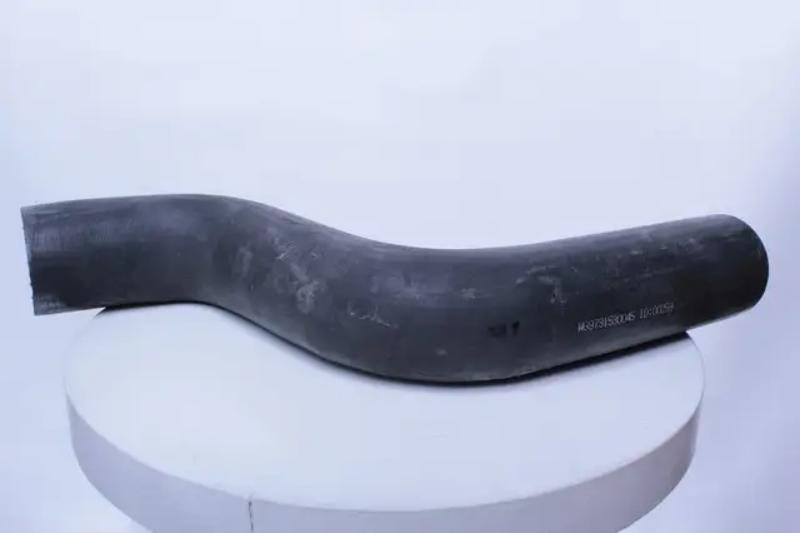 Верхний патрубок радиатора Sinotruk HOWO WG9731530045