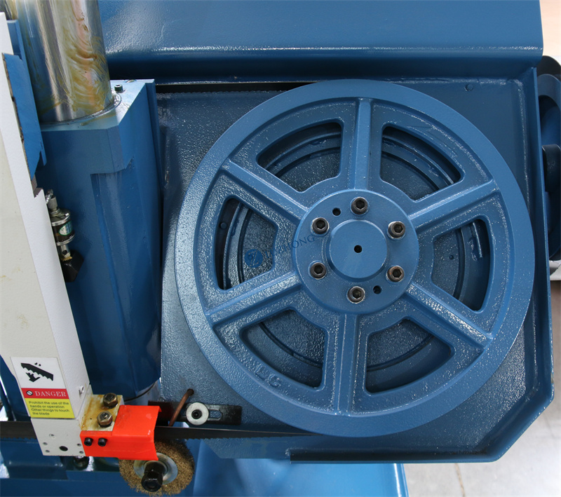 Ленточная пила GHZ4240