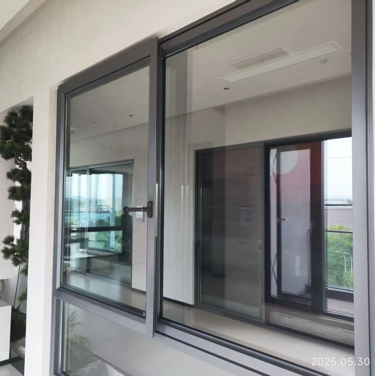 Tilt Horizontal Sliding Aluminum Alloy Metal Windows Factory Patent Certificate Quality Handle Hardware PA66 Strip Aluminum Tempered