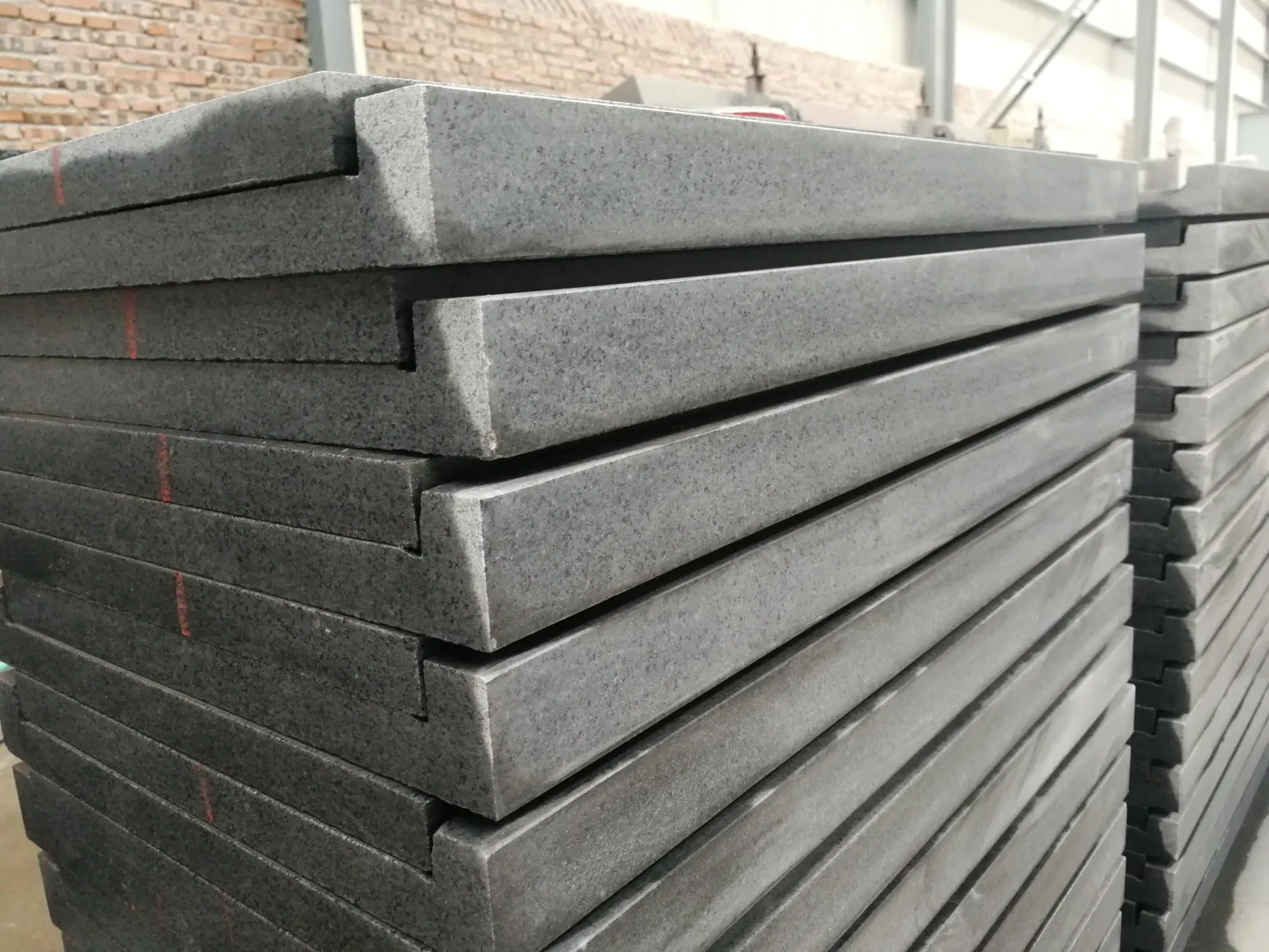 Black Granite Swimming Pool Edge Bullnose Coping Tile Dark Swimming Pool Coping for Villa Natural Stone