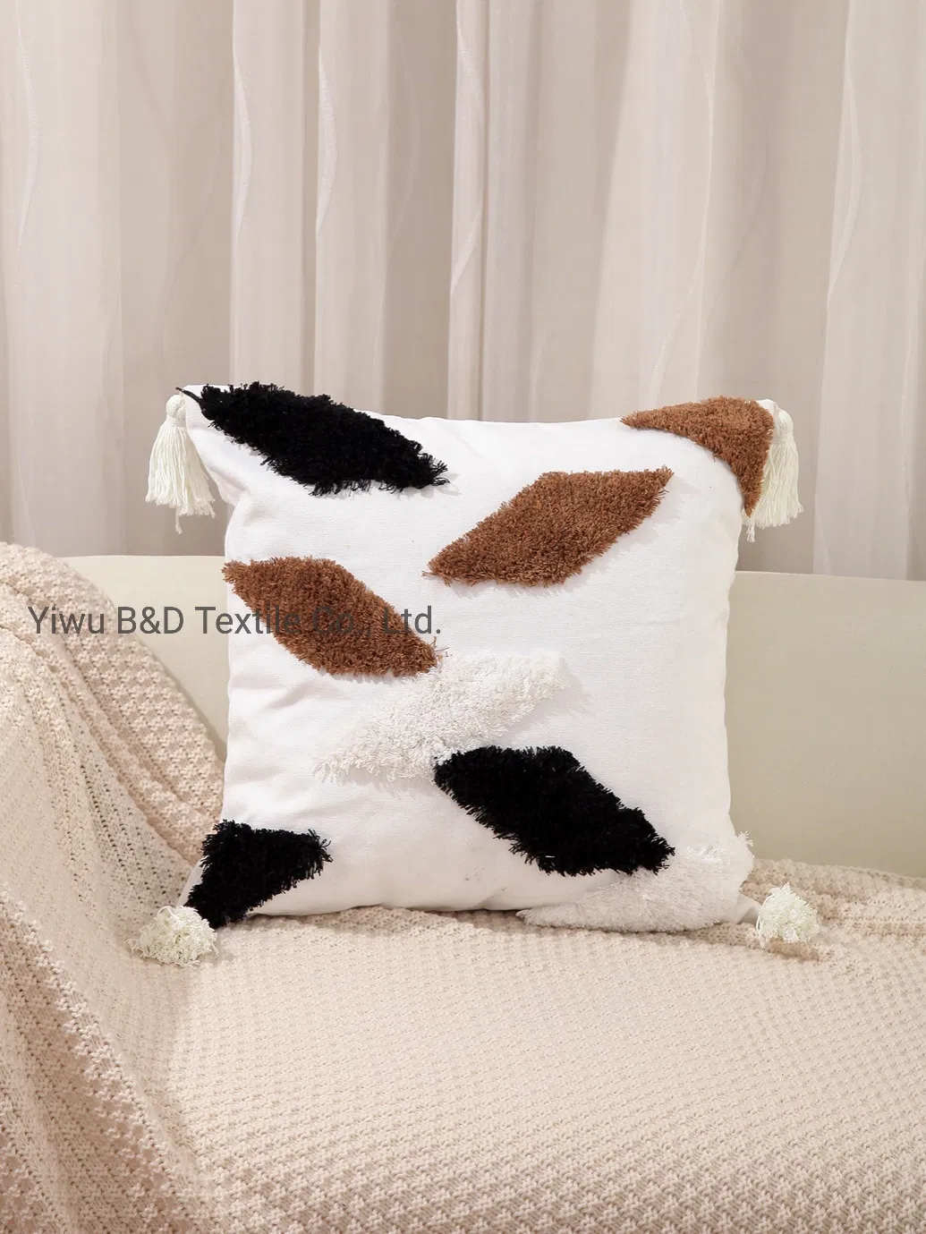New Arrival Tufting Fashion Design Soft Cushion 100% Cotton Linen Fabric Chair Cushion Pillow Case Daily Use Cushion Cover