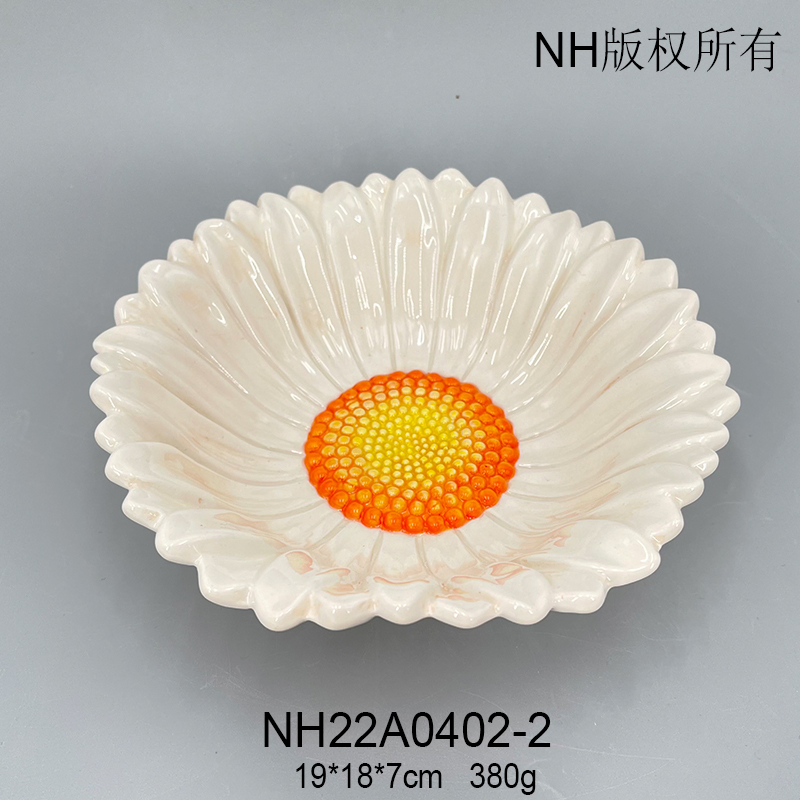 Ceramic White and Yellow Daisy Flower Shaped Vegetable Salad Bowl Soup Bowl Set Ceramic Pasta Bowl for Wedding Hotel