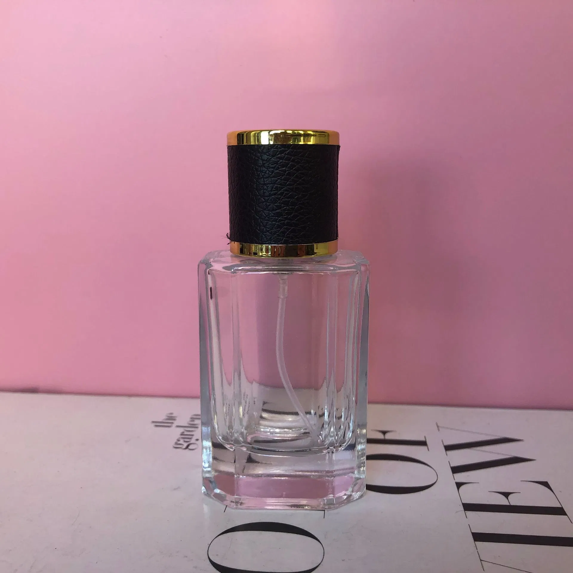 40ml Spray Bottle with PU Cap Empty cosmetic Packing Bottle