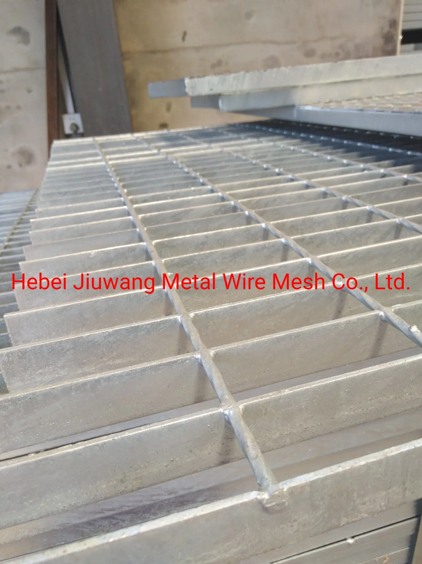20FT*3FT Hot DIP Galvanized Serrated Grating for Nigeria Market