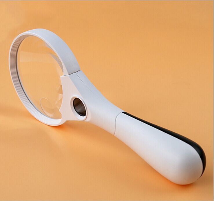 High Quality Large LED Handheld Magnifying Glass with Light Illuminated Reading Magnifier