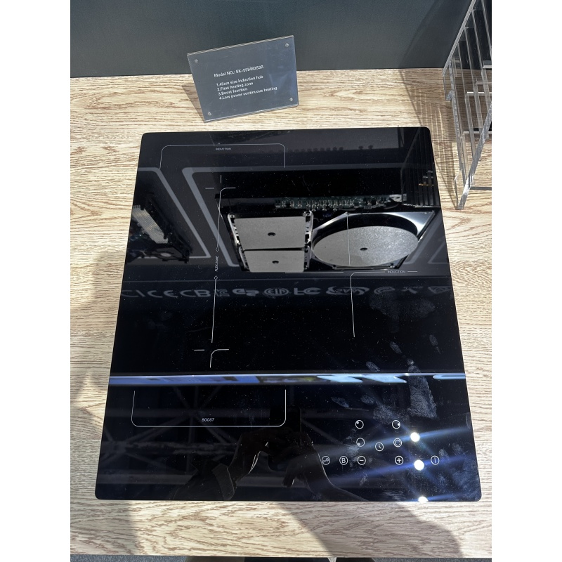 Stylish Built-in Induction Hob with 4 Burners for Contemporary Homes