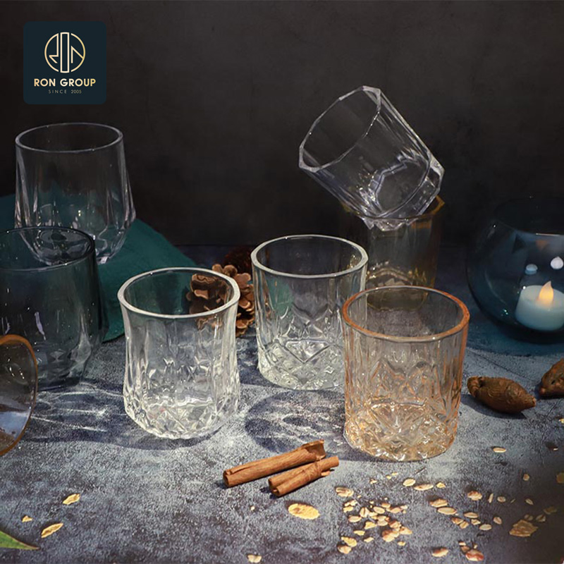 Bar Creative Rotating Whiskey Rotating Wine Glass Decompression Cup